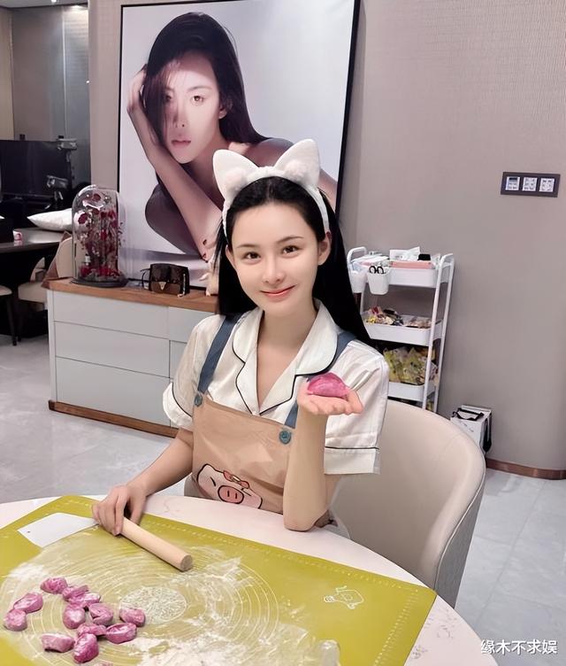 張?zhí)m在哪里直播，張?zhí)m開(kāi)直播？