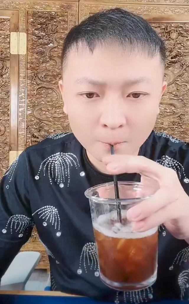 快手名字霸氣，快手名字霸氣的網(wǎng)名？