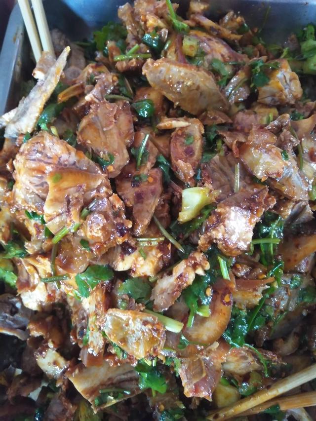 開(kāi)一家大食堂要多少錢(qián)（開(kāi)個(gè)大食堂快餐店大概多少錢(qián)）