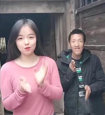 抖音美女千千萬下一句是什么諷刺的，抖音美女千千萬下一句是什么諷刺的歌曲？