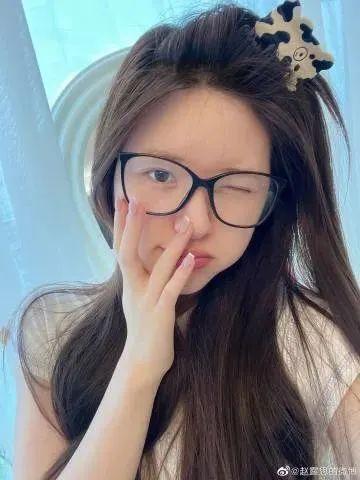 趙露思小紅書頭像，趙露思小紅書頭像花？