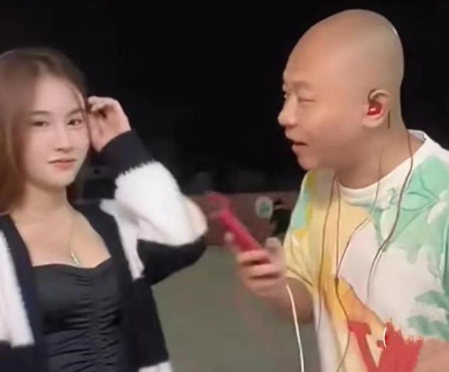 戶外勾搭直播多的app（戶外直播引發(fā)爭議，千萬粉絲網紅被點名批評，賬號慘遭平臺封禁）
