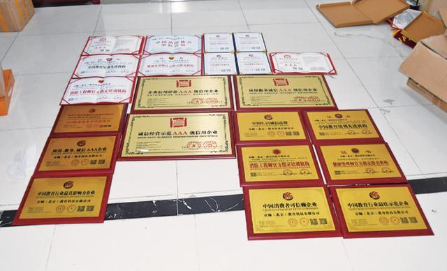 閑魚上幫人考試價(jià)格，閑魚上幫人做題？