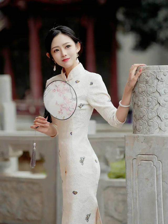 夜深人靜發(fā)朋友圈配圖真實，夜深人靜發(fā)朋友圈配圖真實一點？