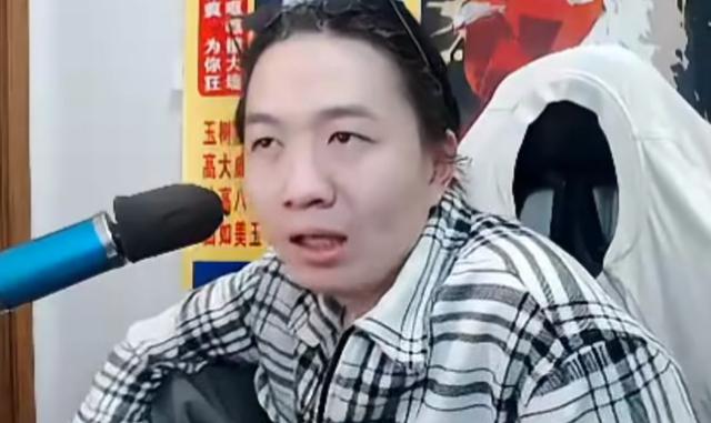 德華直播間有多少人啊，德華在哪個直播間？