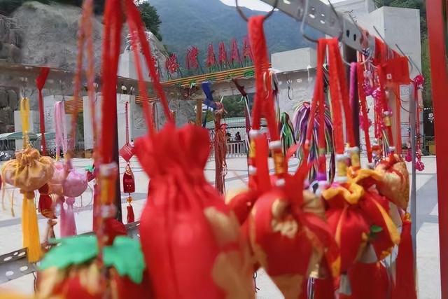 抖音熱氣球多少錢一個人民幣，抖音熱氣球多少錢一個人民幣呢？