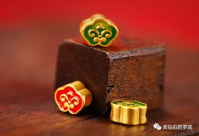 黃金店的銷售技巧，在金店賣黃金需要怎么做？