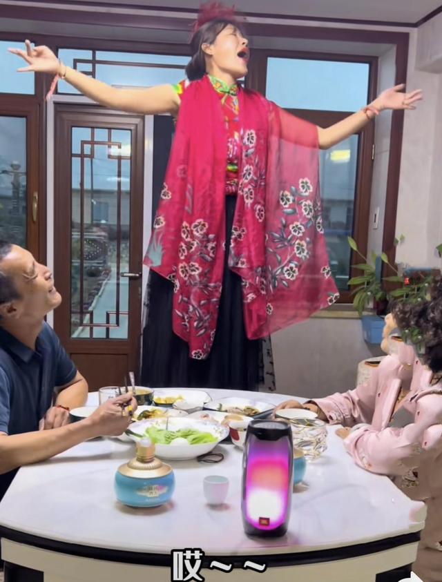 唱歌賺錢(qián)的軟件，唱歌賺錢(qián)的軟件微信提現(xiàn)？