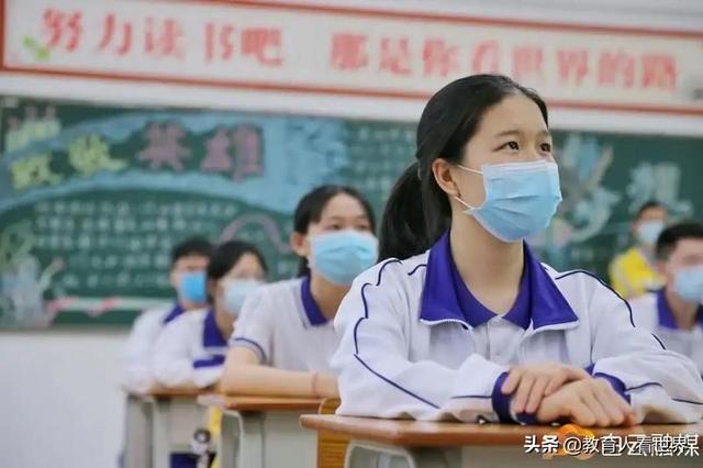 qq朋友圈怎么設(shè)置三天，qq朋友圈怎么設(shè)置權(quán)限半年？