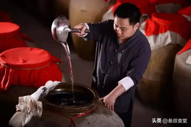 喝酒朋友圈文案，晚上喝酒朋友圈文案？