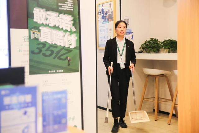 客戶至上用心服務(wù)句子，客戶至上用心服務(wù)句子圖片？