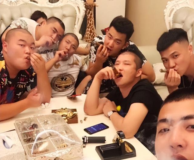 快手小鈴鐺賺錢是真的嗎，快手小鈴鐺賺錢是真的嗎知乎？