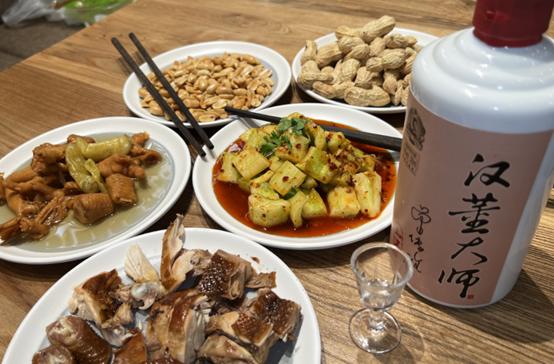 京東自營(yíng)店和旗艦店哪個(gè)可靠，京東自營(yíng)店可靠嗎？