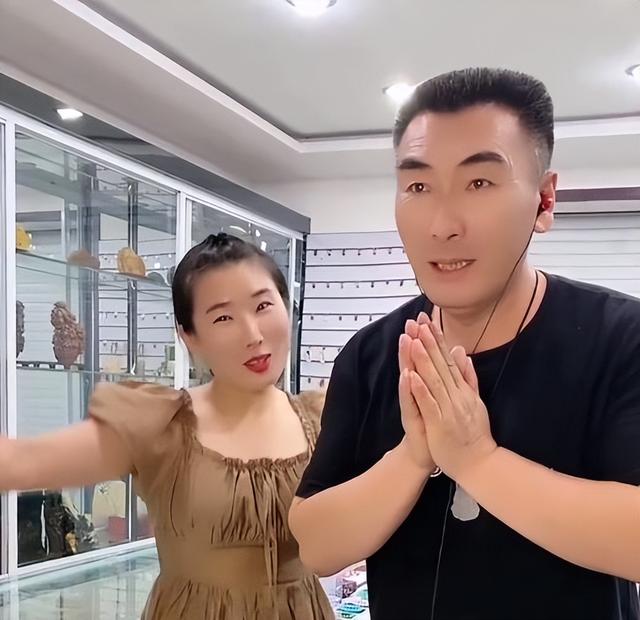 靚女直播怎么說粵語，靚女直播怎么說粵語的？