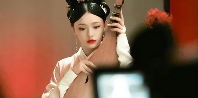 史上最強(qiáng)奶媽客印月！喂小皇帝吃龍卵，太監(jiān)妖女禍亂朝堂