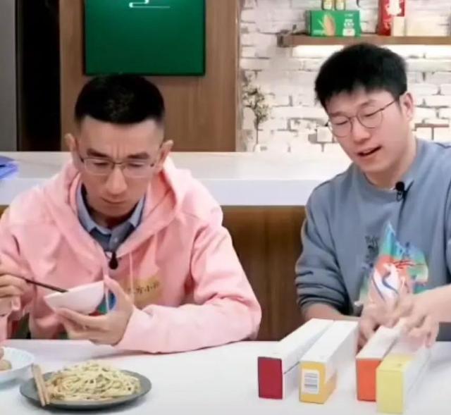 ch明明直播回放，ch明明直播明日之后？