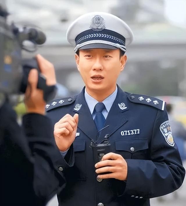 掙錢嘛生意不寒磣什么意思，賺錢不寒磣？