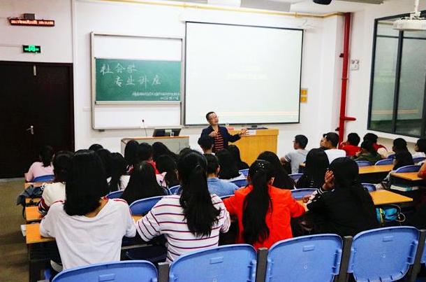 大學剛畢業(yè)千萬不要去做銷售嗎，大學剛畢業(yè)千萬不要去做銷售嗎知乎？