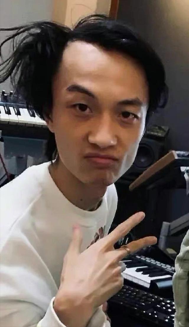 愛豆也會(huì)有生理需求，男愛豆有生理需求怎么辦