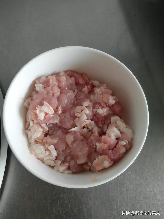 粉絲肉包的餡怎么調(diào)，粉絲肉包餡怎么調(diào)？