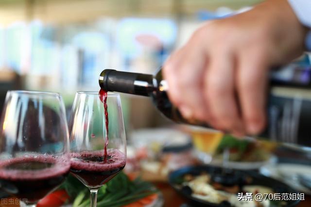 賣(mài)酒走哪去找客戶(hù)，銷(xiāo)售酒怎么找客戶(hù)？