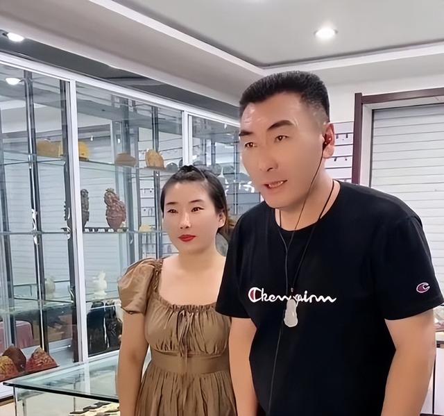 靚女直播怎么說粵語，靚女直播怎么說粵語的？