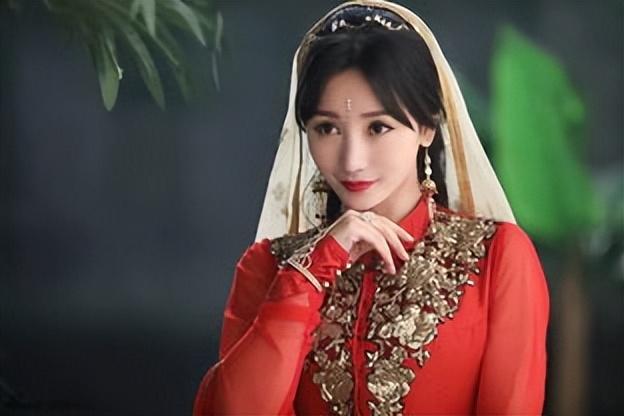 史上最強(qiáng)奶媽客印月！喂小皇帝吃龍卵，太監(jiān)妖女禍亂朝堂