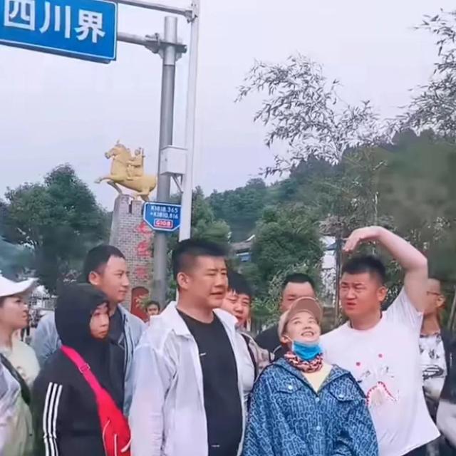 晚上室外直播用什么樣的燈好，夜間戶外直播用什么燈？