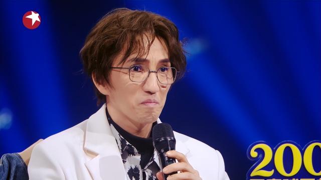 抖音上很火的恰恰是什么歌男女合唱的，抖音上很火的恰恰是什么歌男女合唱的歌？