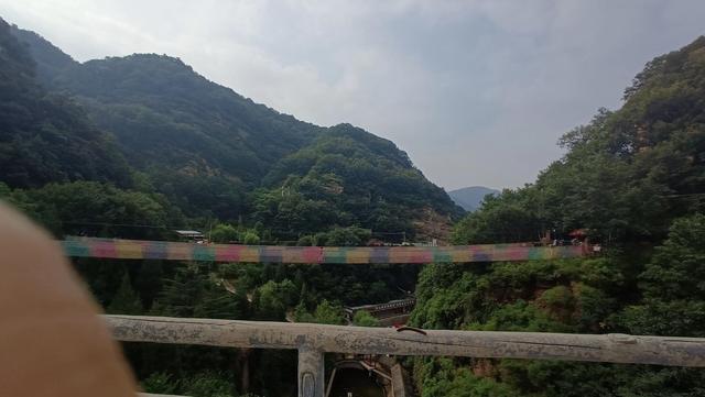 京東大峽谷一日游攻略ppt，京東大峽谷一日游攻略視頻？