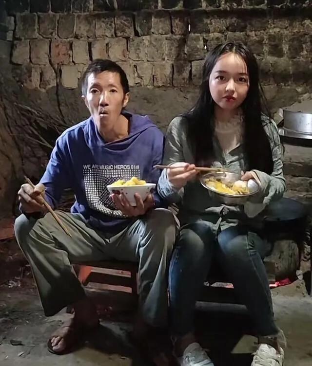 抖音美女千千萬下一句是什么諷刺的，抖音美女千千萬下一句是什么諷刺的歌曲？
