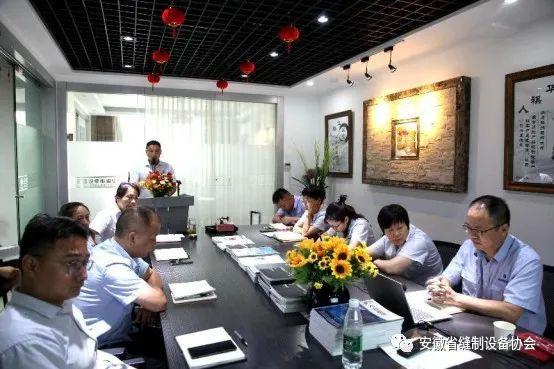 銷售冠軍領(lǐng)獎感言，個人獲獎感言銷售冠軍獲獎感言簡短？