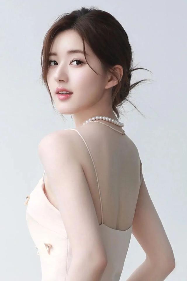 趙露思小紅書頭像，趙露思小紅書頭像花？