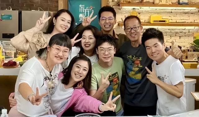彩直播盒子破解版，彩live直播盒子？