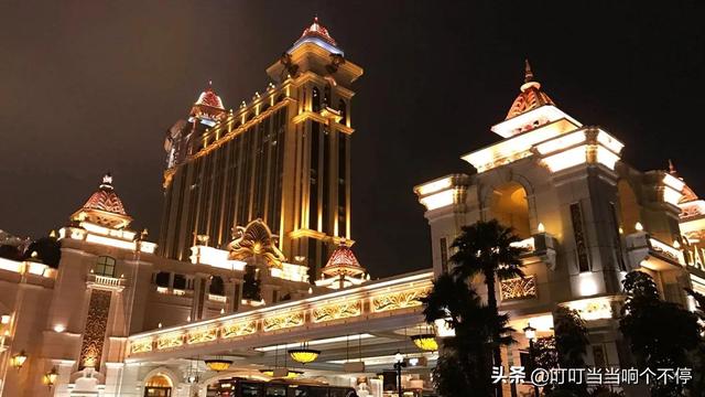 抖音很火的背景音樂(lè)叮叮叮叮歌詞，抖音很火的背景音樂(lè)叮叮叮叮歌詞是什么歌？